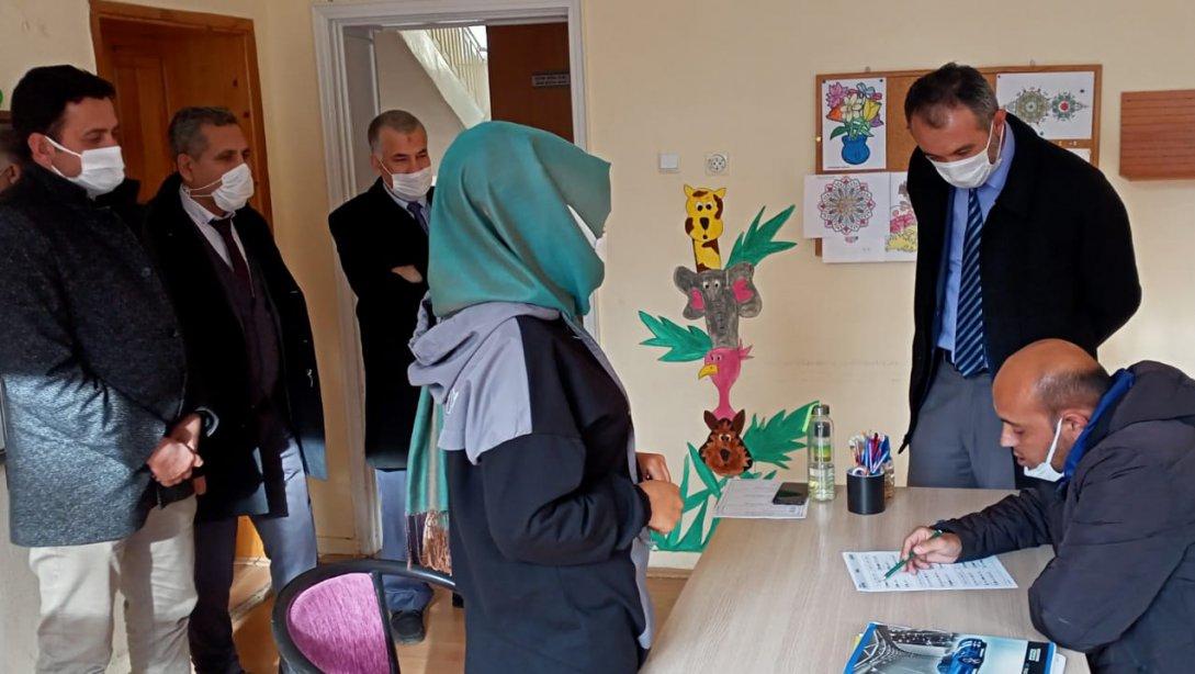 3 Aralık Engelliler gününde İlçe Milli Eğitim Müdürümüz Hasan Açıkgöz Özel Mustafa Eren Rehabilitasyon Merkezini ziyaret etti. 